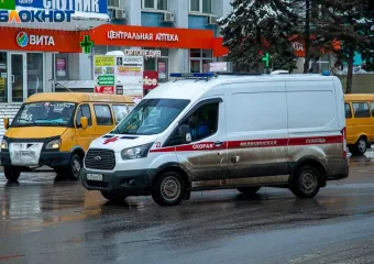 В Волжском на пешеходном переходе сбили подростка