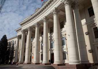 В Волгограде три депутата написали заявления на увольнение 