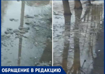 Лужи во дворах затапливают подвалы и первые этажи домов в Волжском