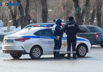 В Волжском водитель сбил пешехода на нерегулируемом переходе