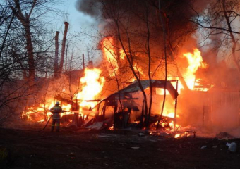 В пятницу пожар охватил Краснооктябрьский район