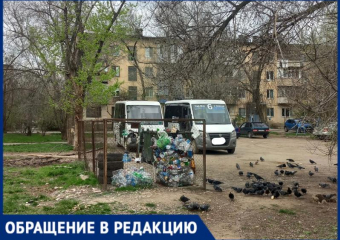 «Им все равно»: в Волжском маршрутки оккупировали детскую площадку