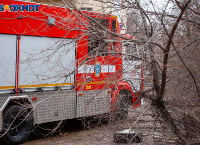 Дым над Волжским: источник запаха гари оказался в поселке Паромный