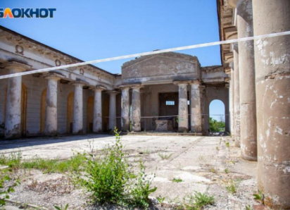 Чиновники предложили волжанам скинуться на реставрацию мортуария и создания музея на кладбище