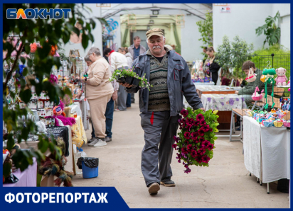 «Дыши летом» среди дождя и тысяч цветов: в Волжском дали старт самому яркому событию весны