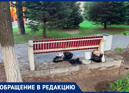 «Хочется, чтобы было приятно на улице»: волжанин пожаловался на мусор и нетрезвых людей на площади Свердлова