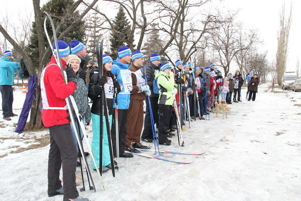 Для «Лыжни России» в Волжском снег собирали по оврагам