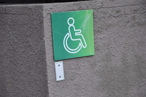 Не вся среда в Волжском доступна для инвалидов