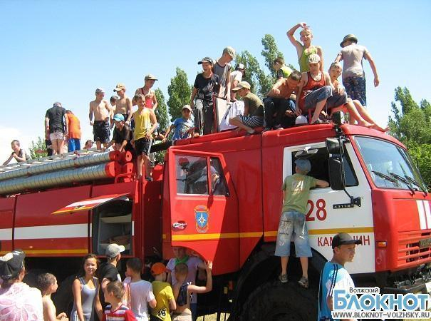 В лагерь «Солнечный» Волгоградской области приехали пожарные