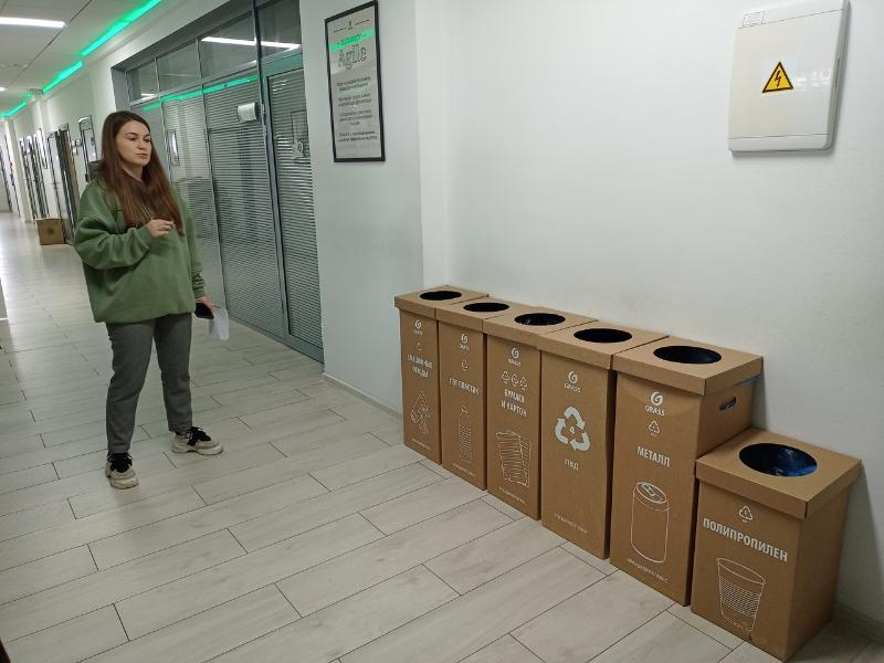 В Волжском открыли сбор мусора на вторсырьё в рамках благотворительной акции для приюта