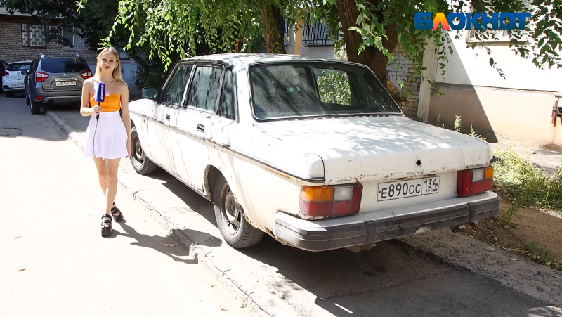 Гигантская проблема с парковками обнаружилась в 32 микрорайоне Волжского