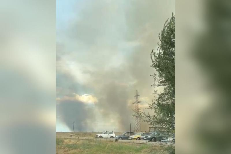 Большой пожар в Волжском попал на видео