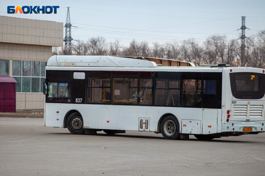 Мужчина скончался в автобусе №24 в Волжском