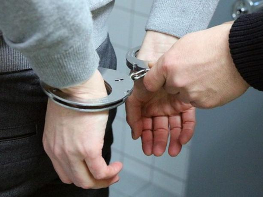 В Волжском задержаны подозреваемые в сбыте сильнодействующих наркотиков
