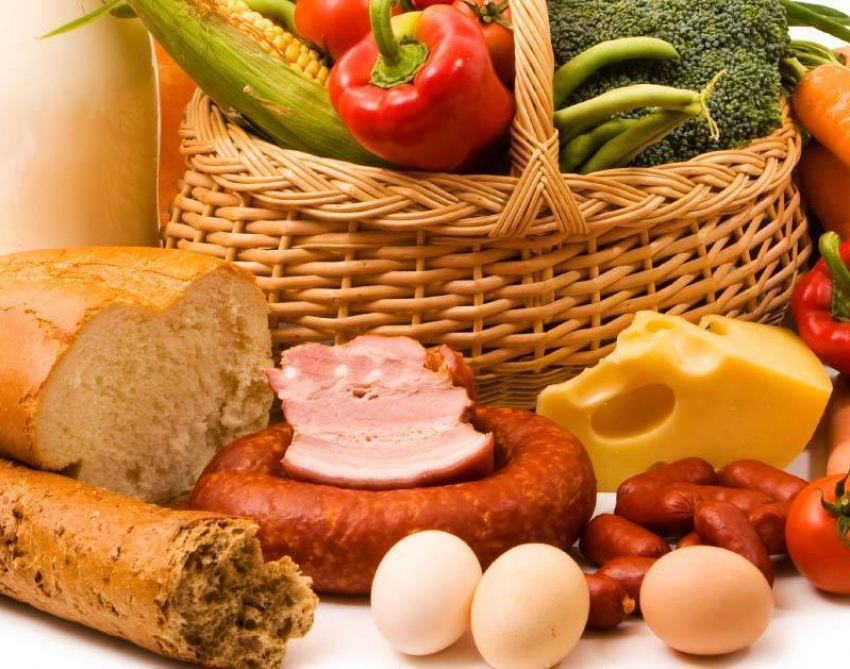 Минимальный набор продуктов питания упал в цене по Волгоградской области
