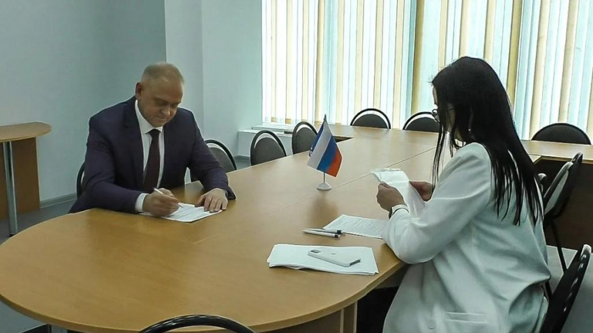 Глава Волжского Игорь Воронин подал заявление на участие в предварительном голосовании «Единой России»