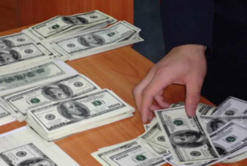 В Волгограде осудят сбытчиков более 50 тысяч фальшивых долларов