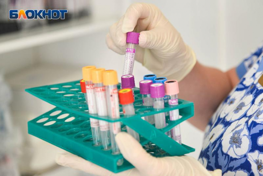 Детям Волжского вместо прививки от гриппа делают вакцину от COVID-19, считают волжане