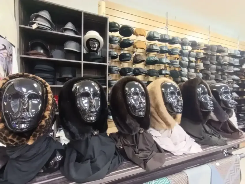 Товар дня. Скидки до 50% на головные уборы «Мономахе»