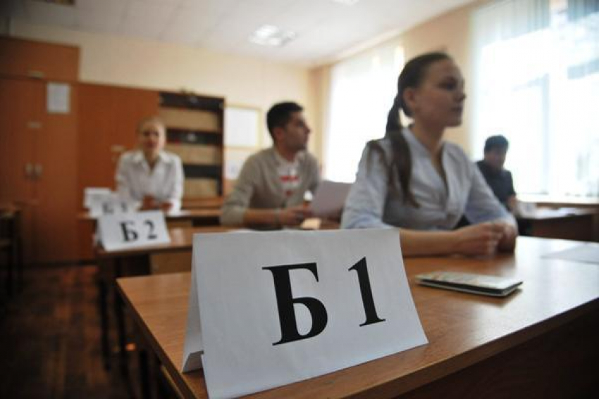 В Палласовке и Волжском трое человек были удалены с ЕГЭ