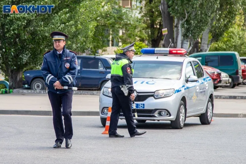 Два пенсионера пострадали в аварии в Волжском 