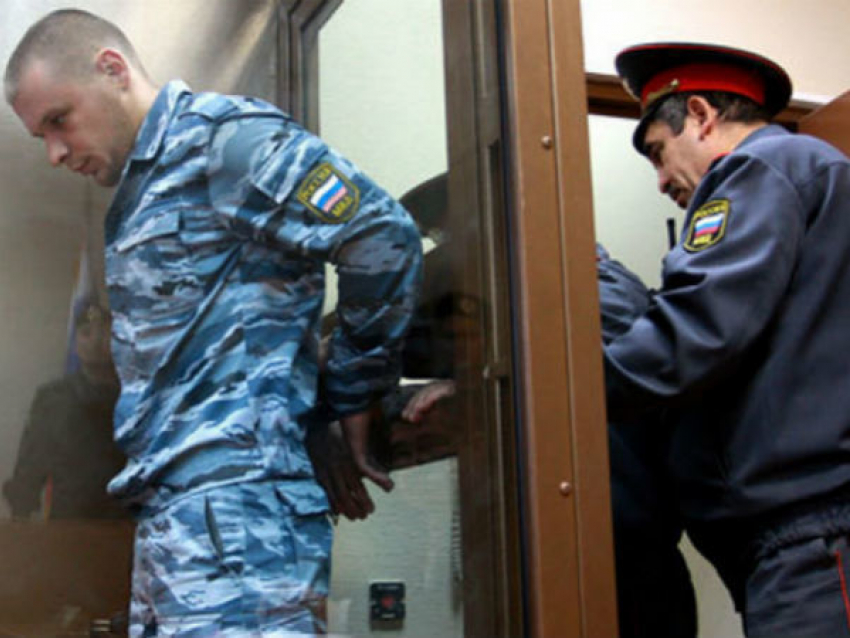 Волжского полицейского будут судить за взятку