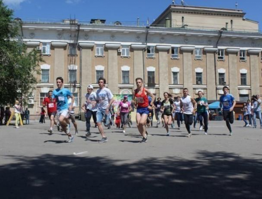 Выходные в Волжском: велопробег, танцы и ретро-фотографии