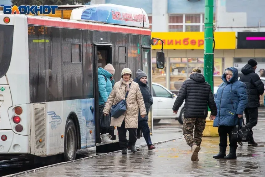 В Волжском обновили график движения автобуса №1
