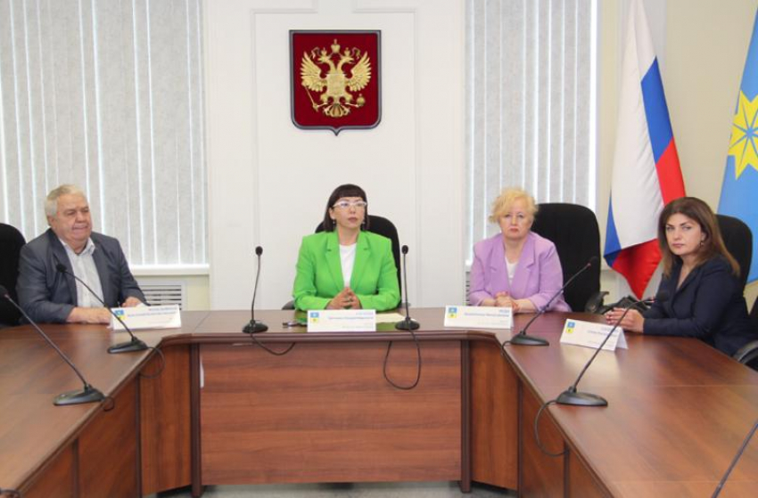 Депутаты обсудили, кого награждать почетными грамотами в Волжском
