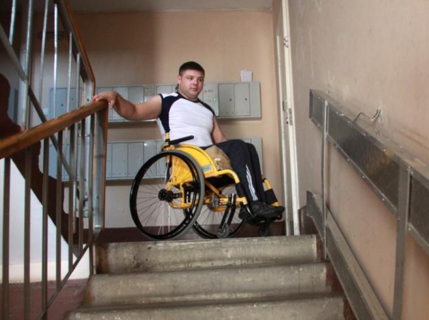 В Волжском проверят дома на пригодность для проживания инвалидов