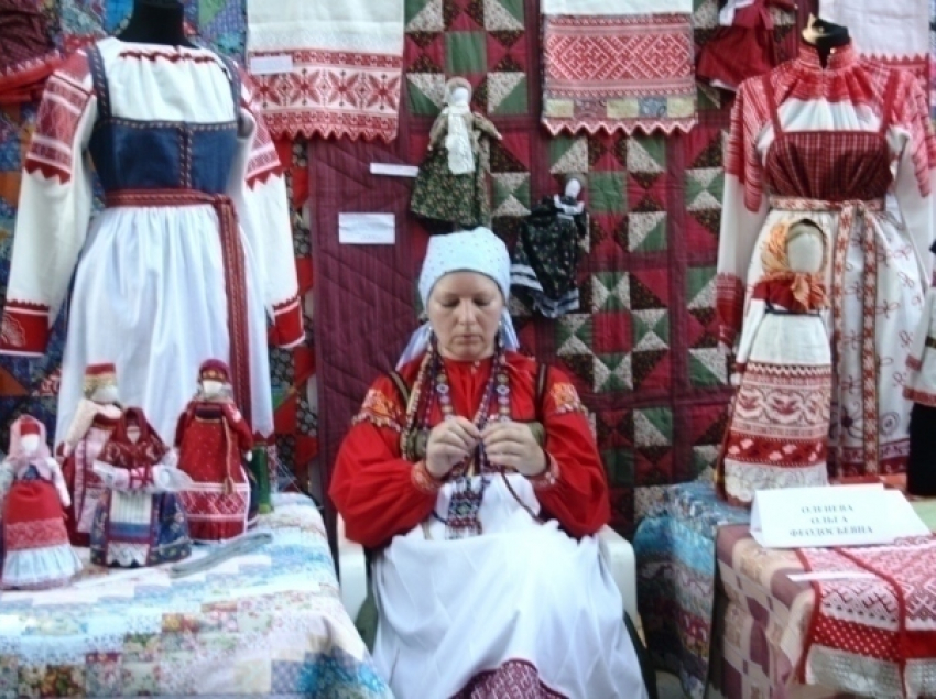 В Волжском стартовал фестиваль народной культуры «Русло»