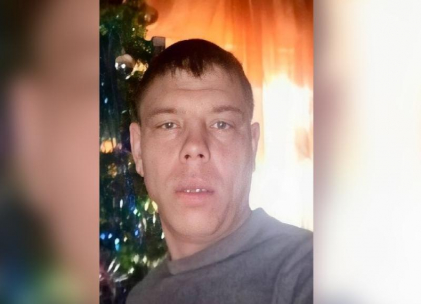 Нужна помощь волжан: с нового года в Волгограде разыскивают мужчину