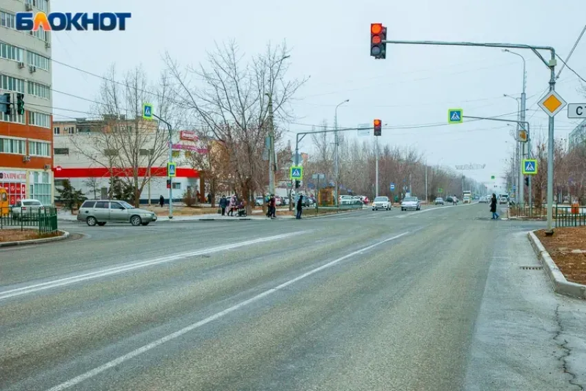 В Волжском изменят режим работы светофоров еще на трех перекрестках 