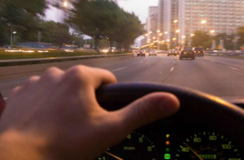 В Волгоградской области двое водителей оставили место ДТП