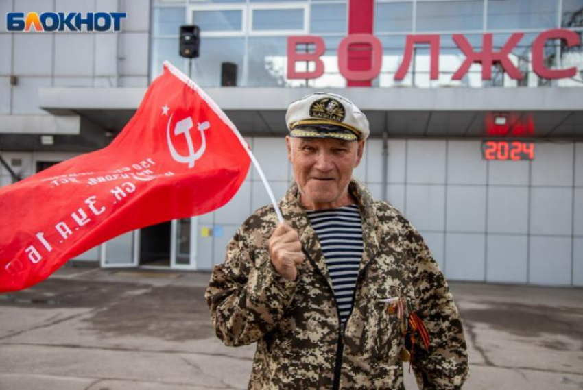 Бесплатные электрички пустят для футбольных болельщиков из Волжского