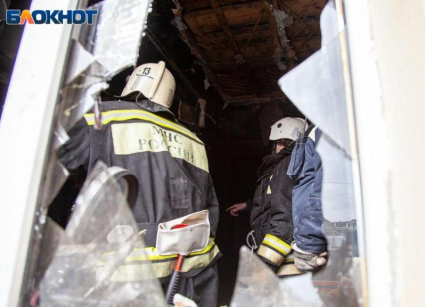 Пожар из-за воды в проводке: в Волжском сгорела дача