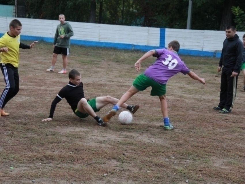 В Волжском завершились соревнования по мини-футболу 