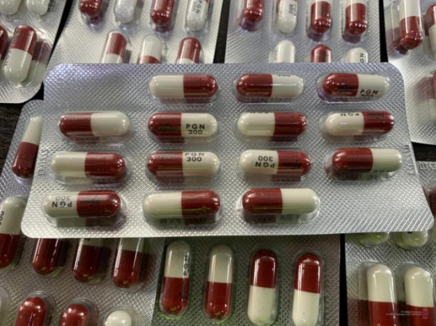 Молодой житель области перевозил 106 блистеров и 178 флаконов с сильнодействующими веществами