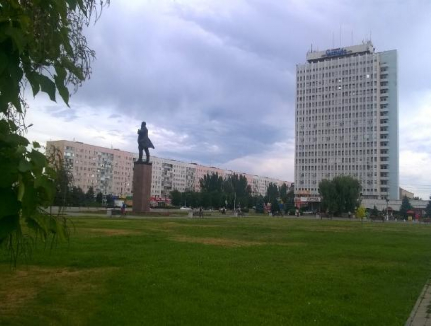 Кратковременный дождь пообещали волжанам в жаркую пятницу