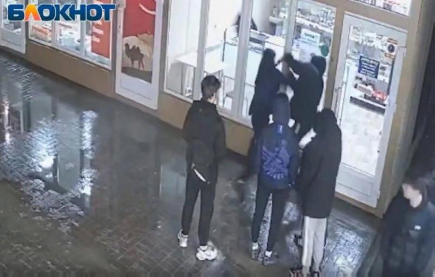 Перерезал горло подростку и обжаловал решение суда: волгоградцу дали 9 лет «строгача»