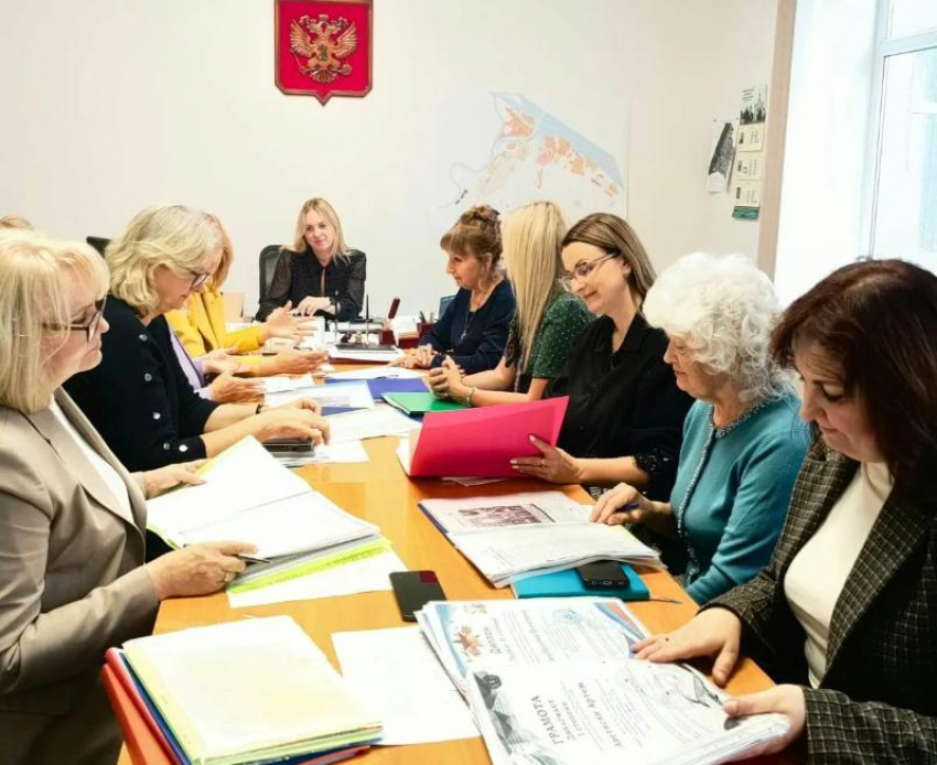 В Волжском определили победительниц «Женщина года 2025»