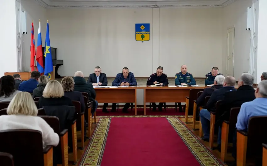В Волжском провели заседание комиссии по ЧС 