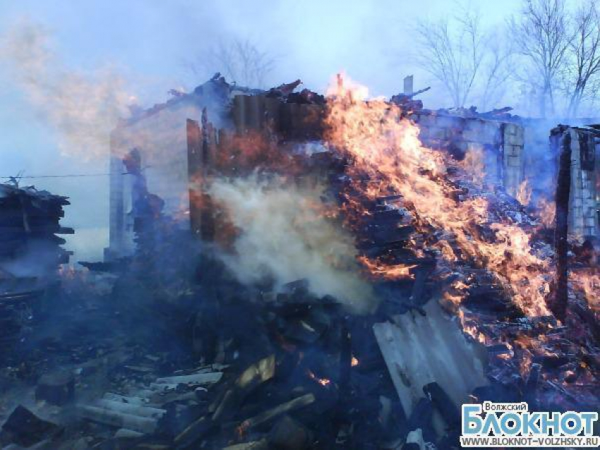 Погибший в Волгоградской области 3-летний мальчик не первый раз баловался спичками