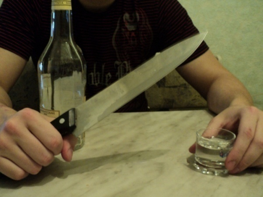 На юге Волгограда отец и сын зарезали друг друга