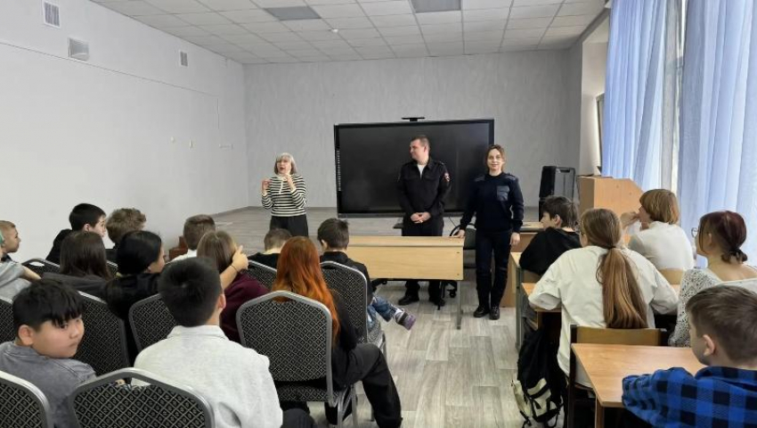 Смертельные «покатушки» и цена проступка: в Волжском школьникам напомнили о правилах выживания