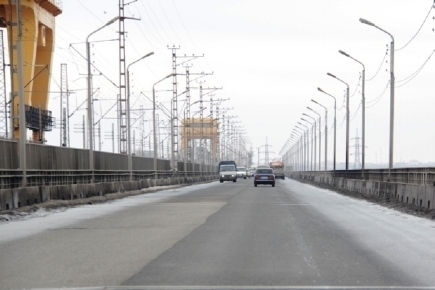 Федералы снова отказались брать в собственность мостовой комплекс через Волжскую ГЭС