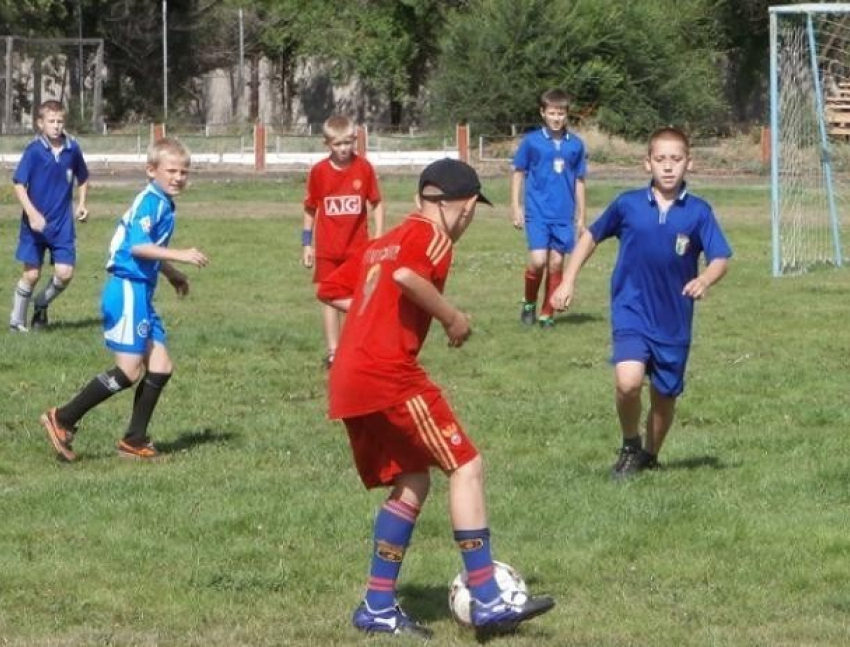 В Волжском пройдут состязания по дворовому футболу