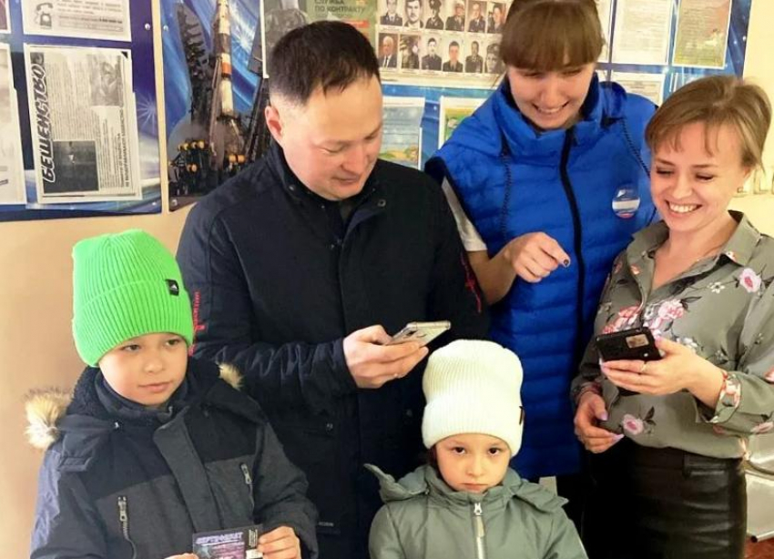 Одновременно с президентскими выборами в Волжском проходит голосование за объекты благоустройства