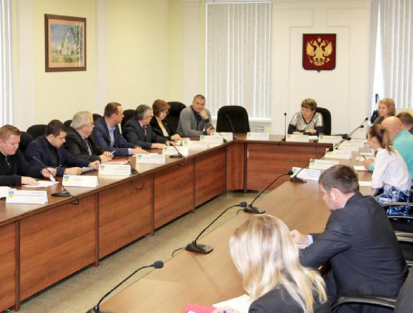 В Волжской городской Думе обсудили проект бюджета на 2019 год
