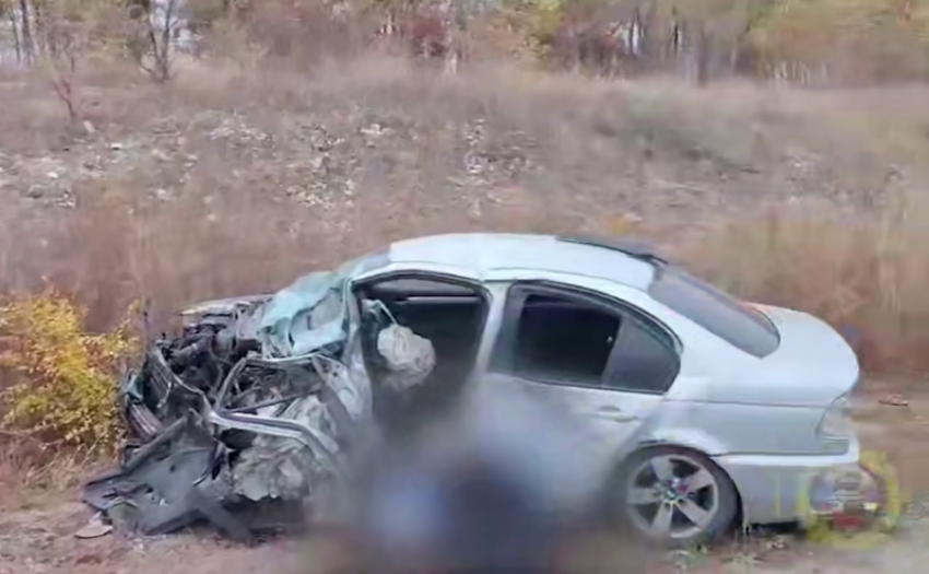 Водитель BMW погиб на месте в результате аварии на трассе «Камышин – Петров Вал»